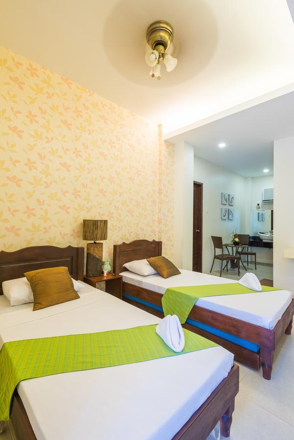 Hotel Balai Carmela Tuguegarao Esterno foto
