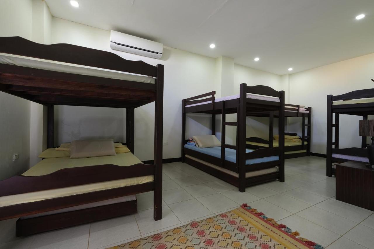 Hotel Balai Carmela Tuguegarao Esterno foto