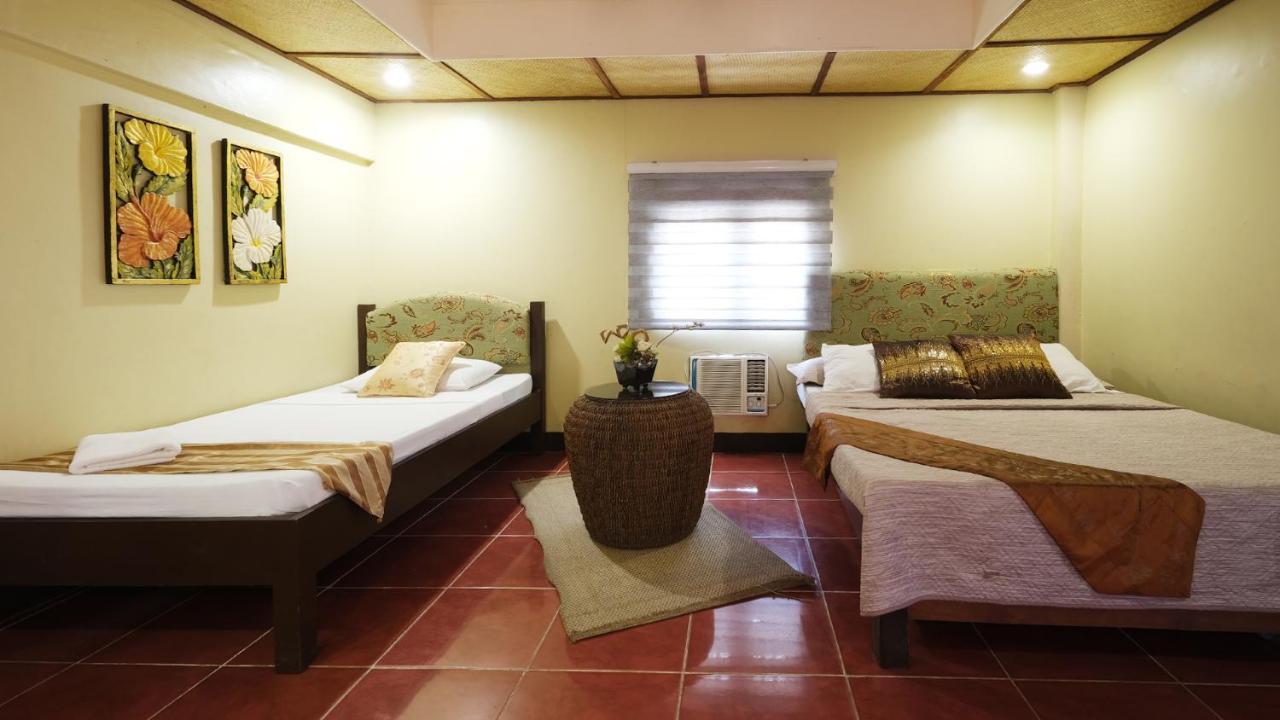 Hotel Balai Carmela Tuguegarao Esterno foto