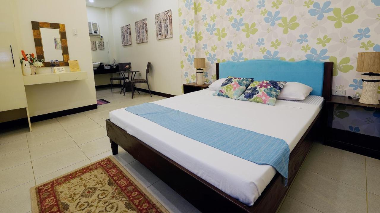 Hotel Balai Carmela Tuguegarao Esterno foto
