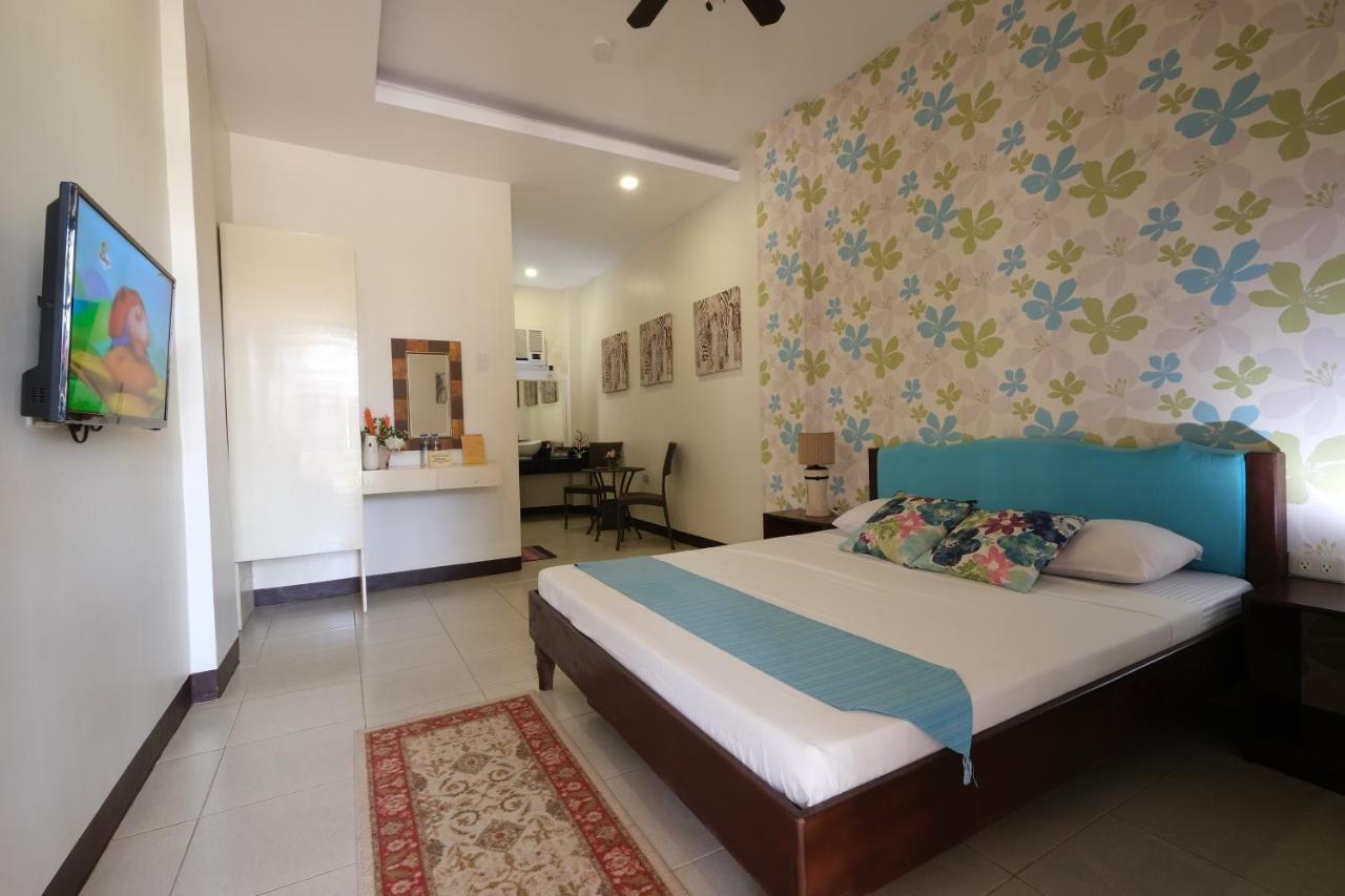 Hotel Balai Carmela Tuguegarao Esterno foto