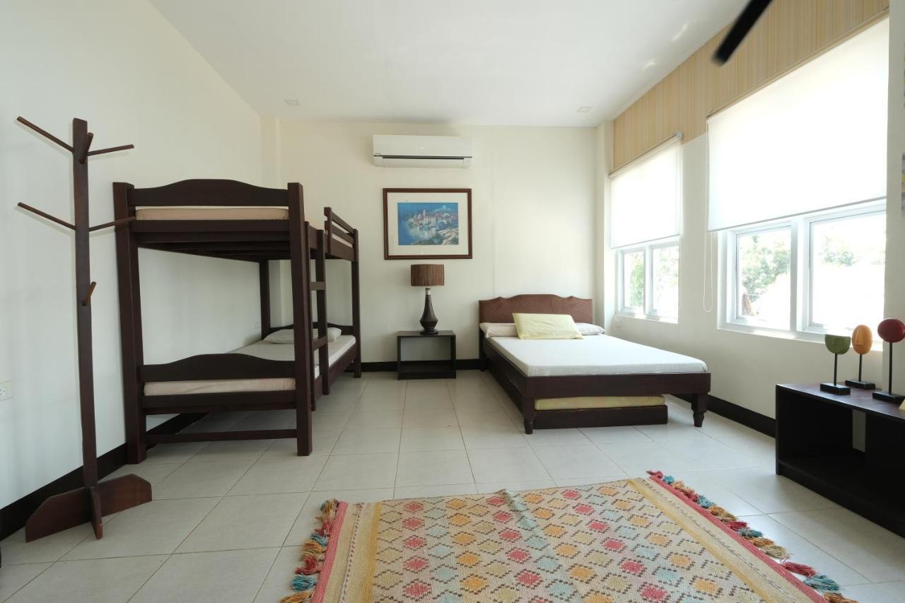 Hotel Balai Carmela Tuguegarao Esterno foto